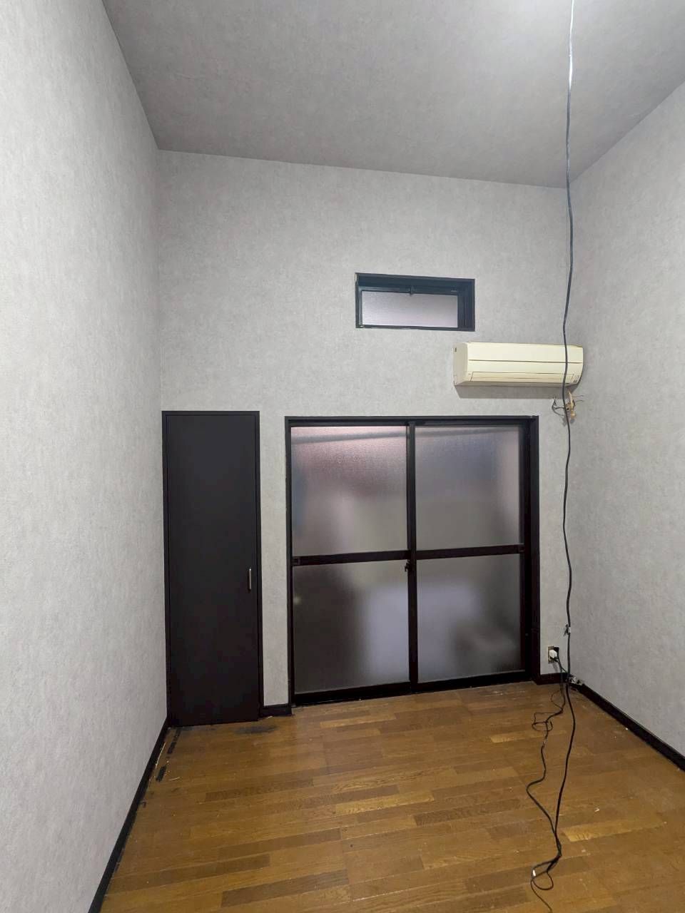 施工前の居室（実際の施工写真）